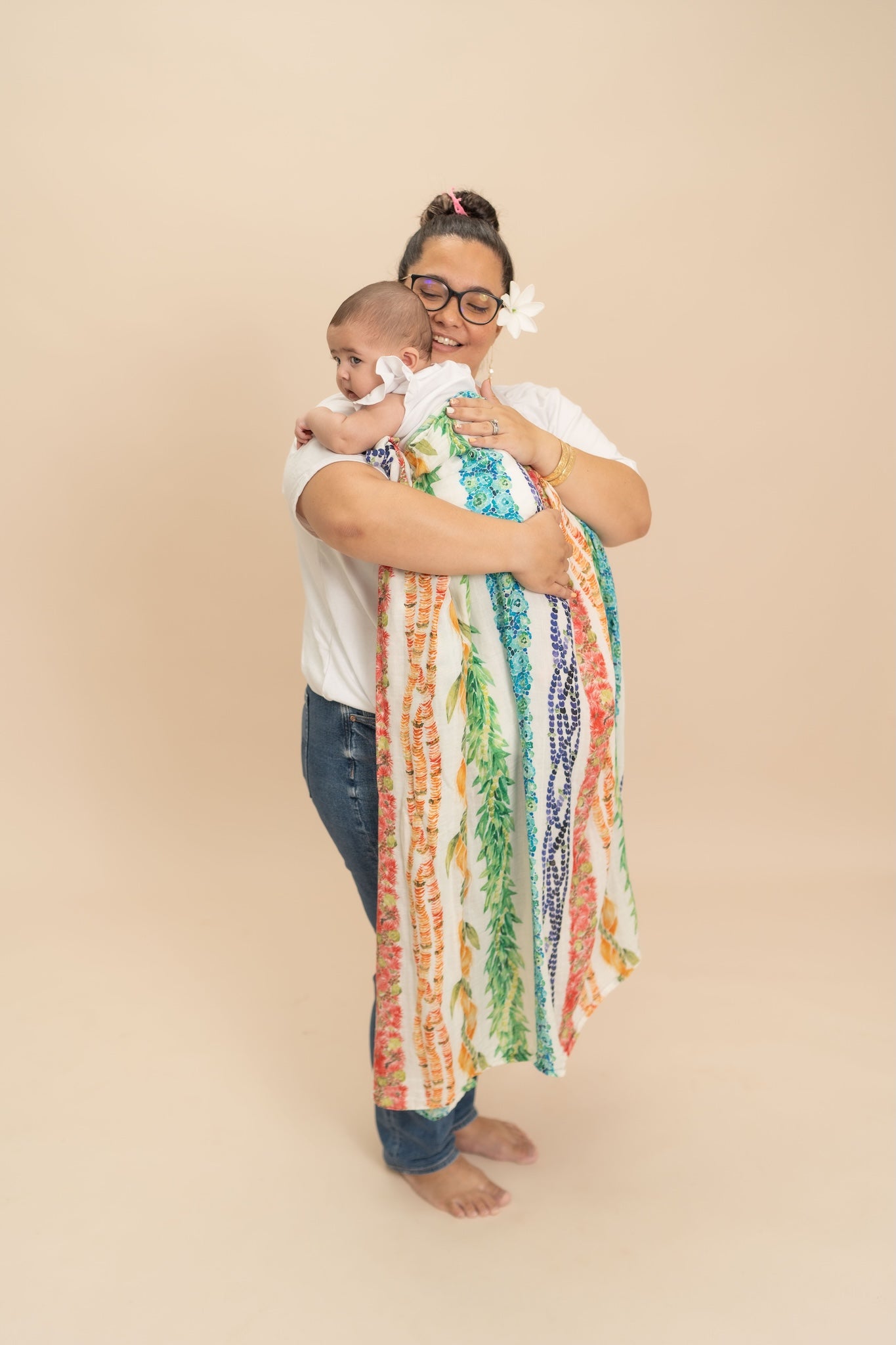 Lei Anuenue Bamboo Muslin Kapa Moe (Swaddle Blanket)