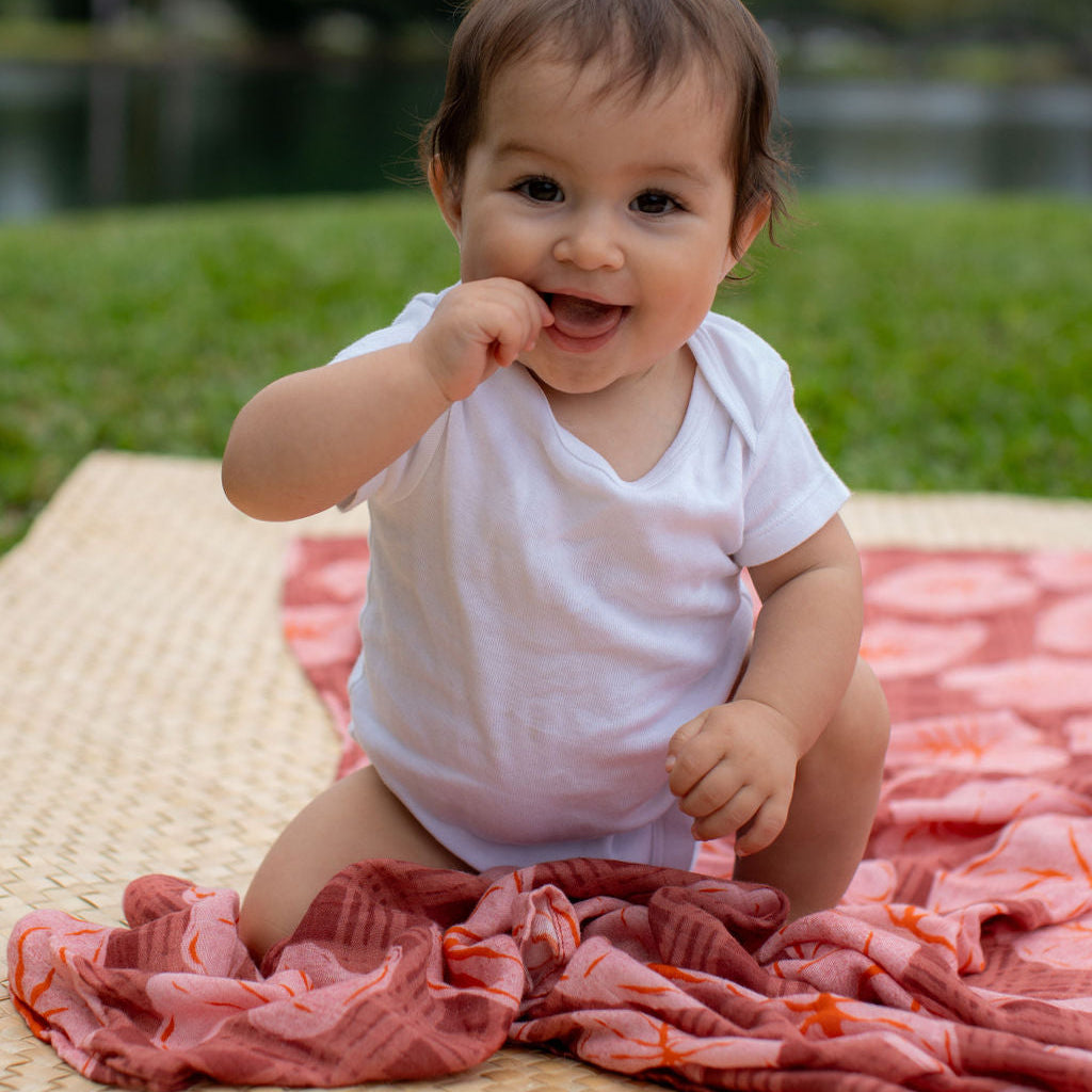 Pink Palaka Kalo Kapa Moe - Hawaiian Bamboo Swaddle Blanket
