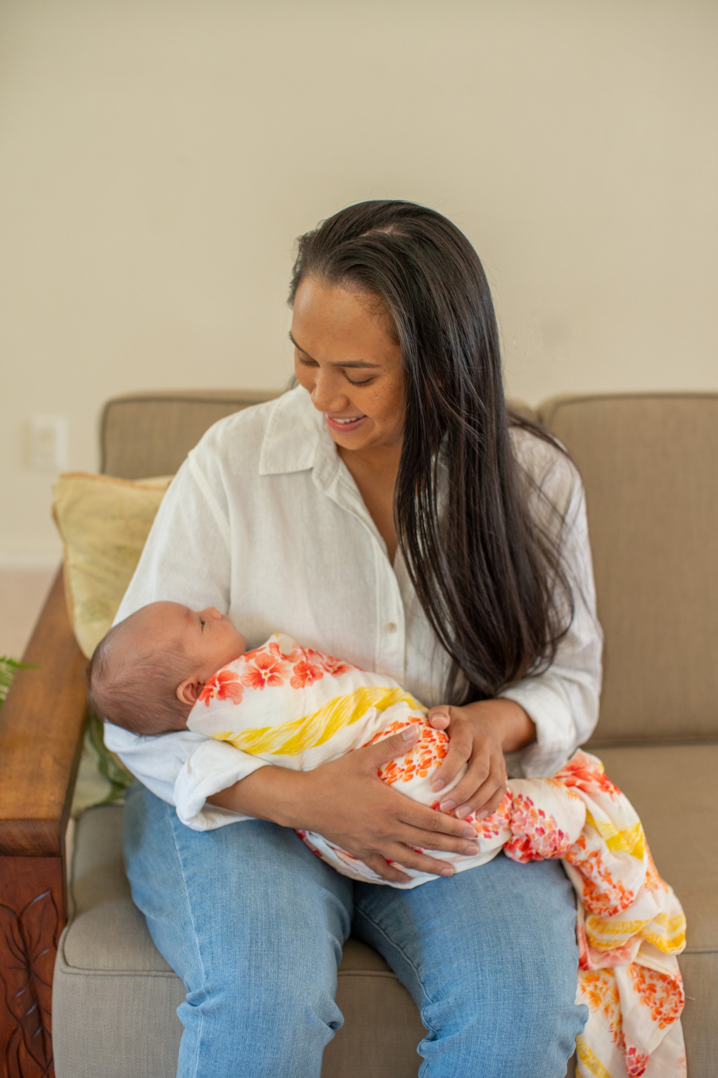 Lei Alaula ʻUlaʻula Kapa Moe - Hawaiian Bamboo Swaddle