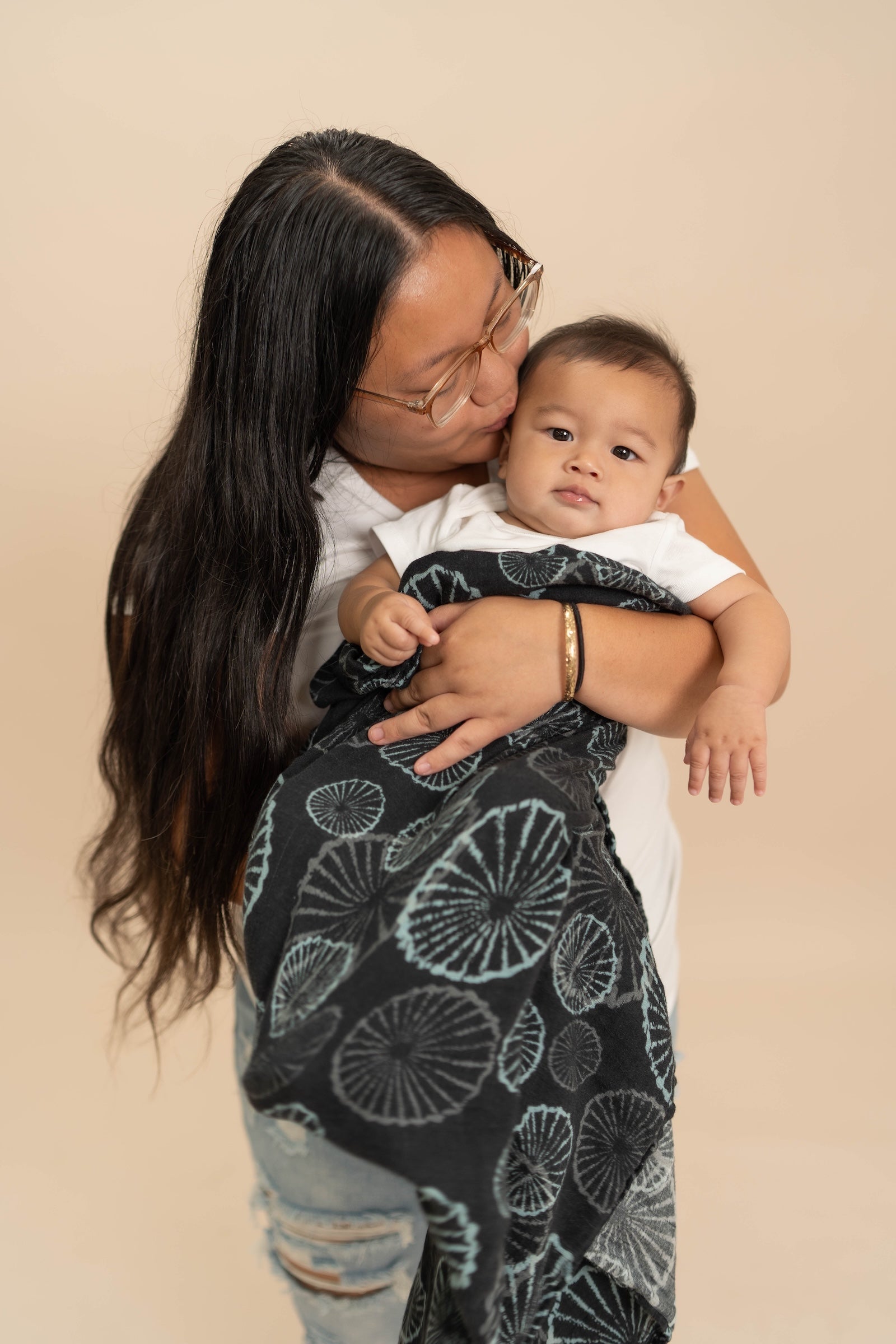 Black ʻOpihi Bamboo Muslin Kapa Moe (Swaddle Blanket)