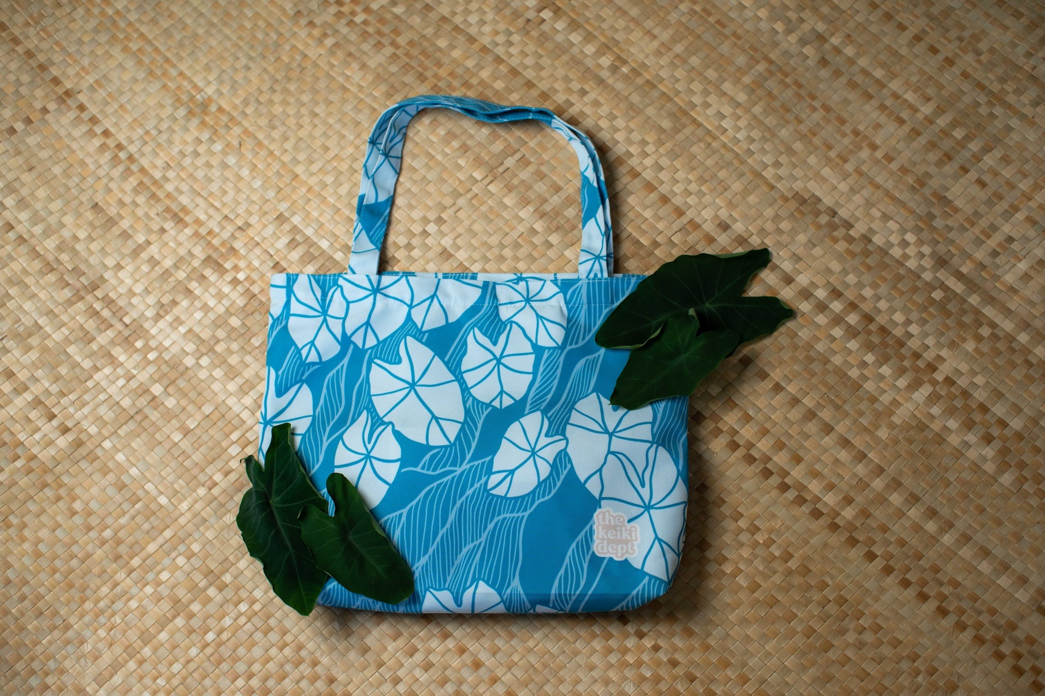Blue Mauka Kalo Canvas Zipper Tote Bag
