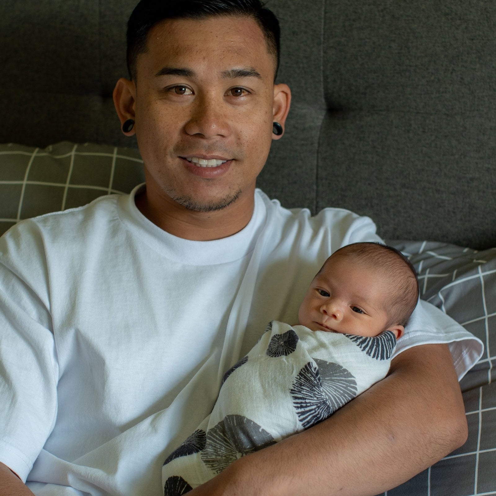 BW ʻOpihi Kapa Moe - Hawaiian Bamboo Swaddle