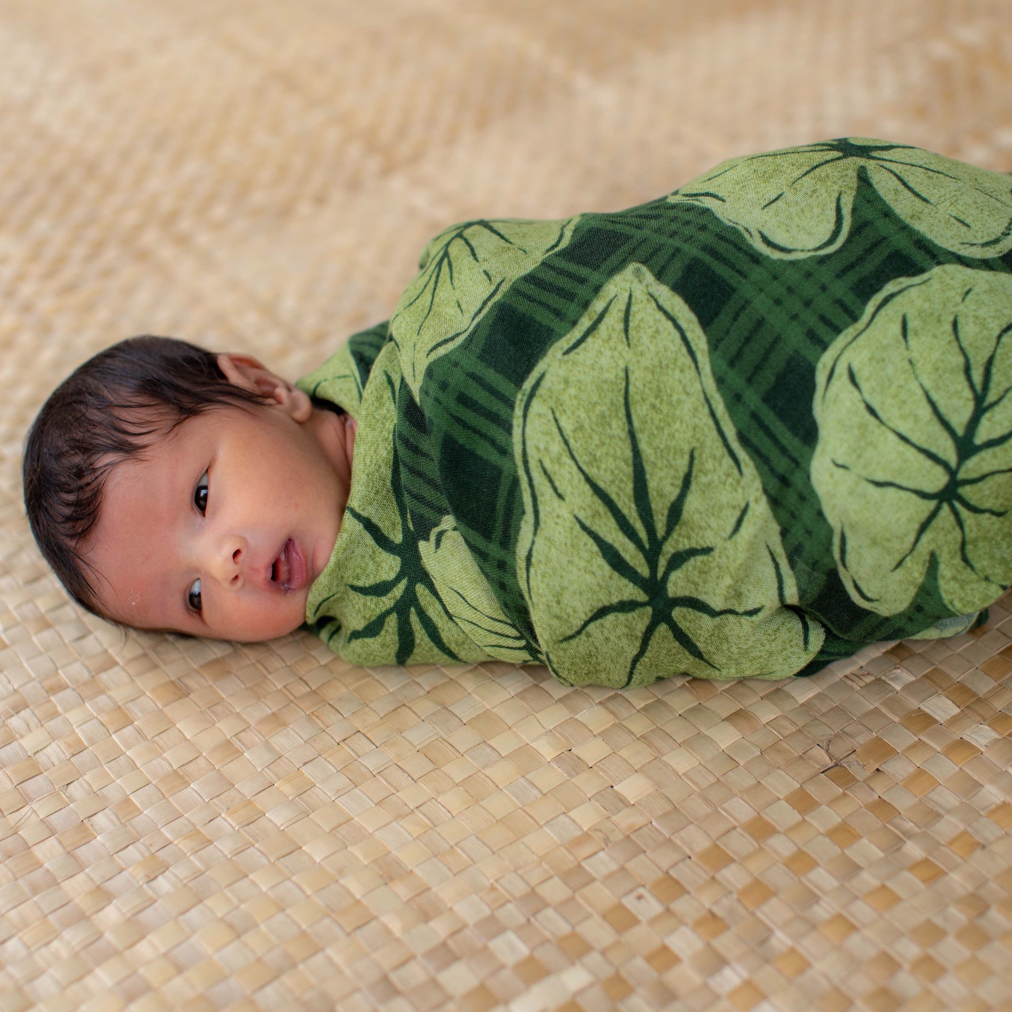 Green Palaka Kalo Kapa Moe - Hawaiian Bamboo Swaddle