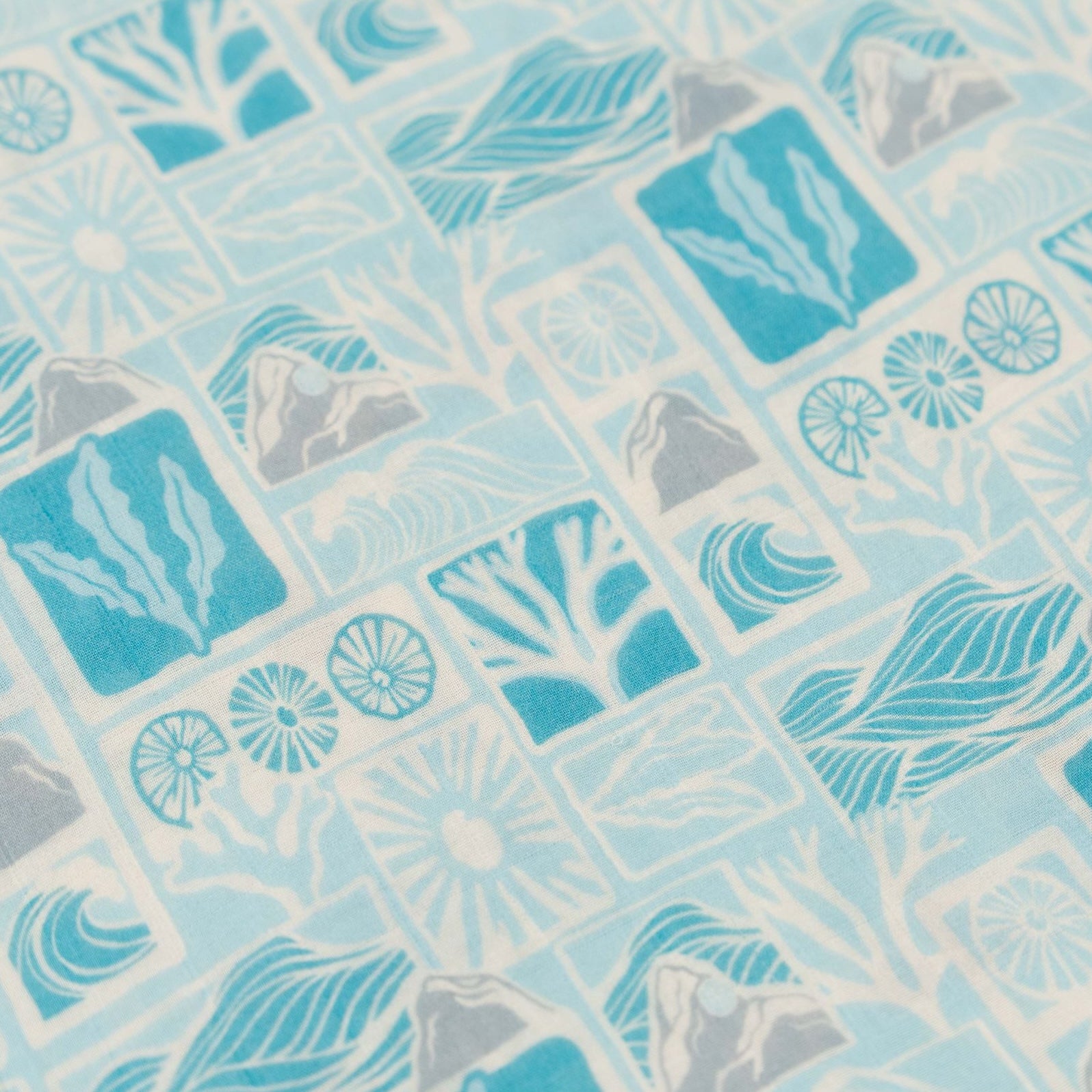 Kapa Kai Bamboo Muslin Kapa Moe (Swaddle Blanket)