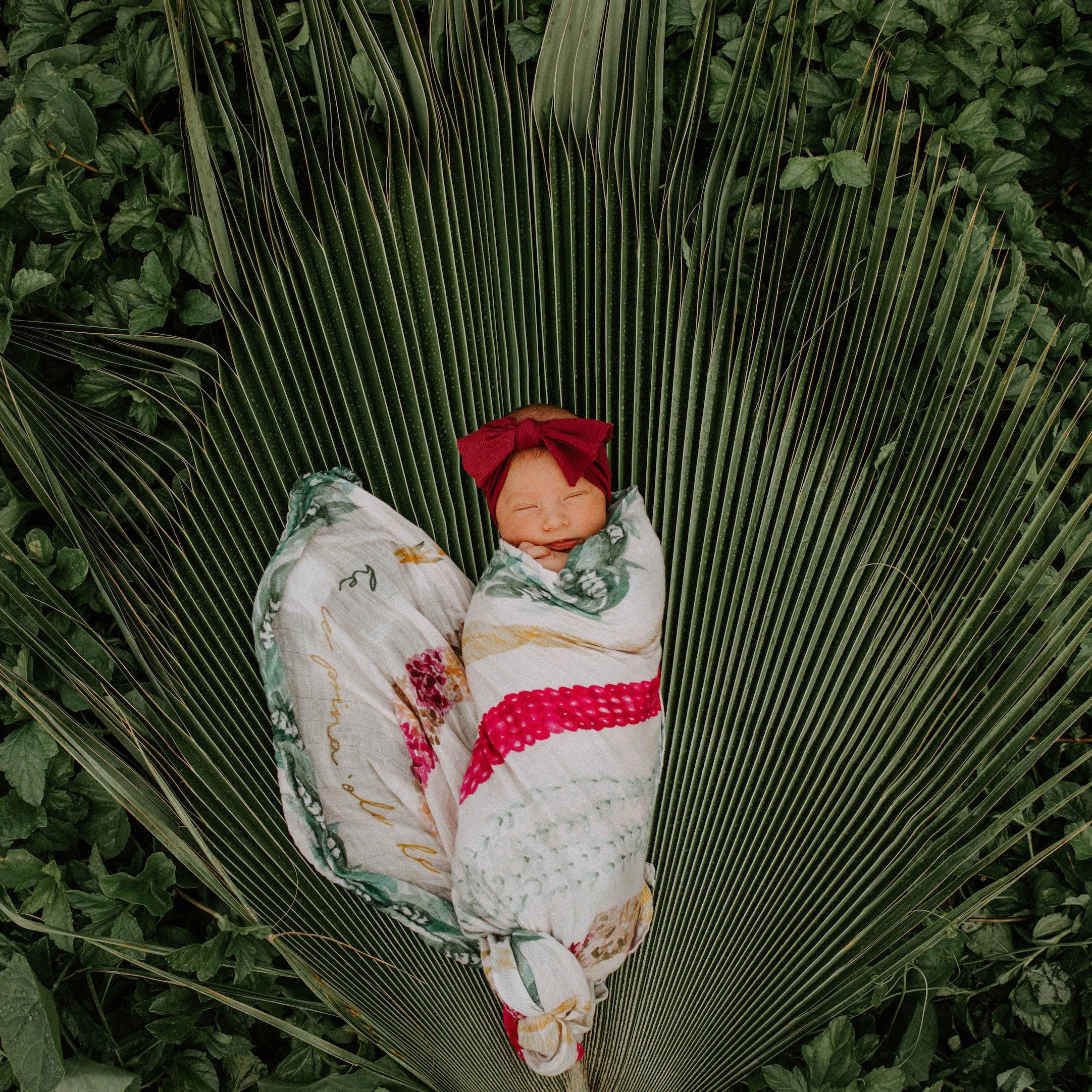 Lei Poina ‘Ole Kapa Moe - Hawaiian Bamboo Swaddle Blanket