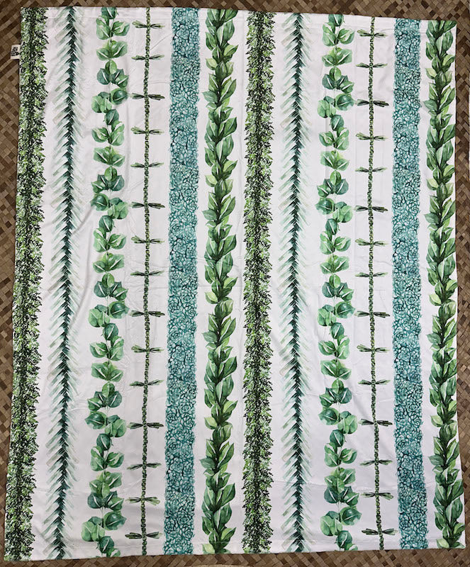 Lei ʻŌmaʻomaʻo Minky Blanket