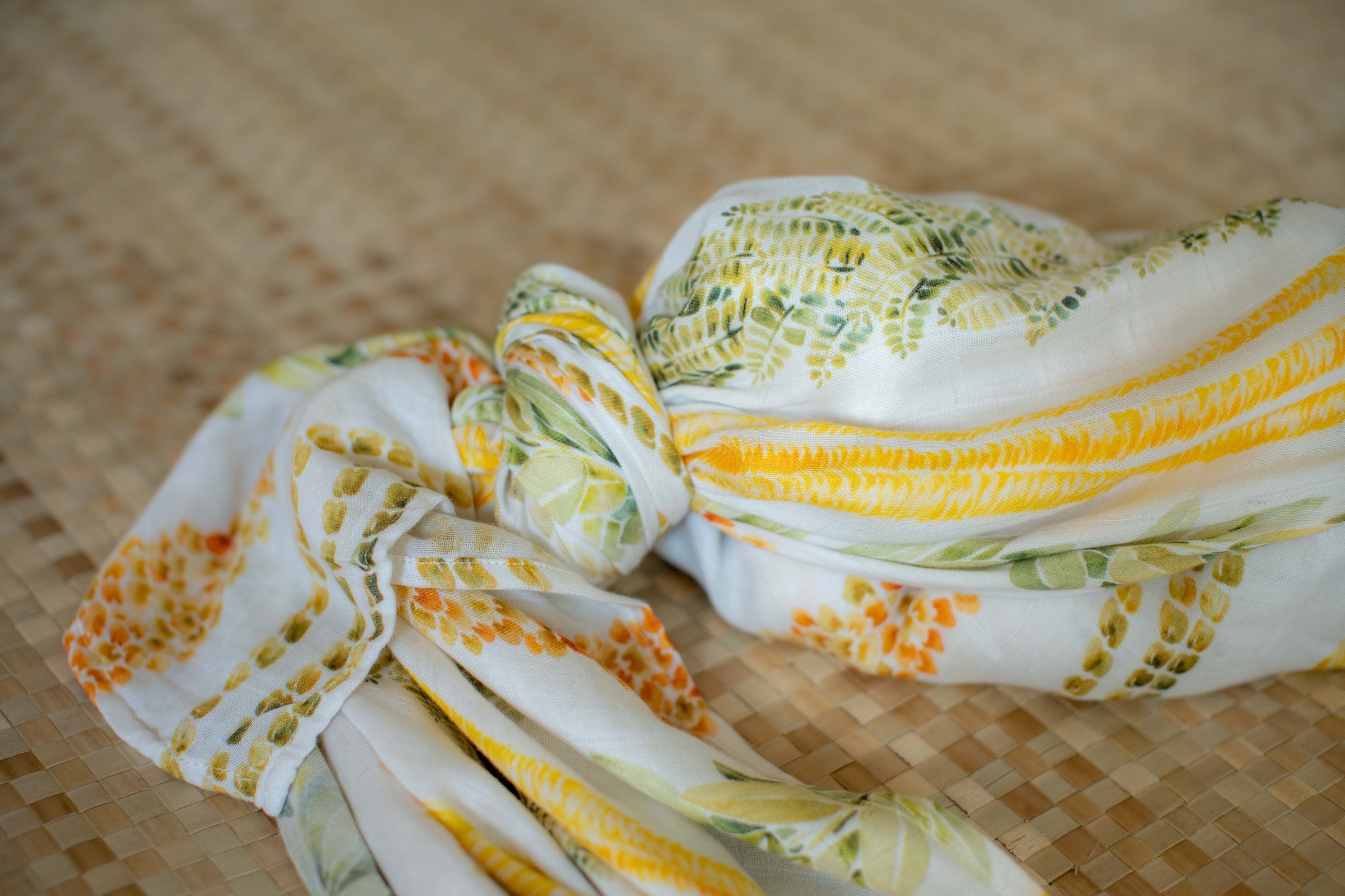 Lei Alaula Kula Bamboo Muslin Kapa Moe (Swaddle Blanket)