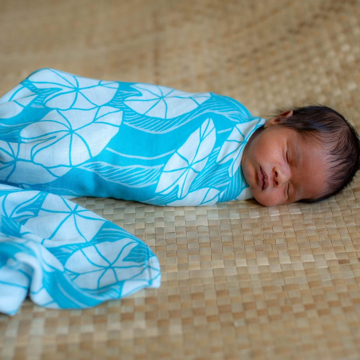 Blue Mauka Kalo Kapa Moe - Hawaiian Bamboo Swaddle