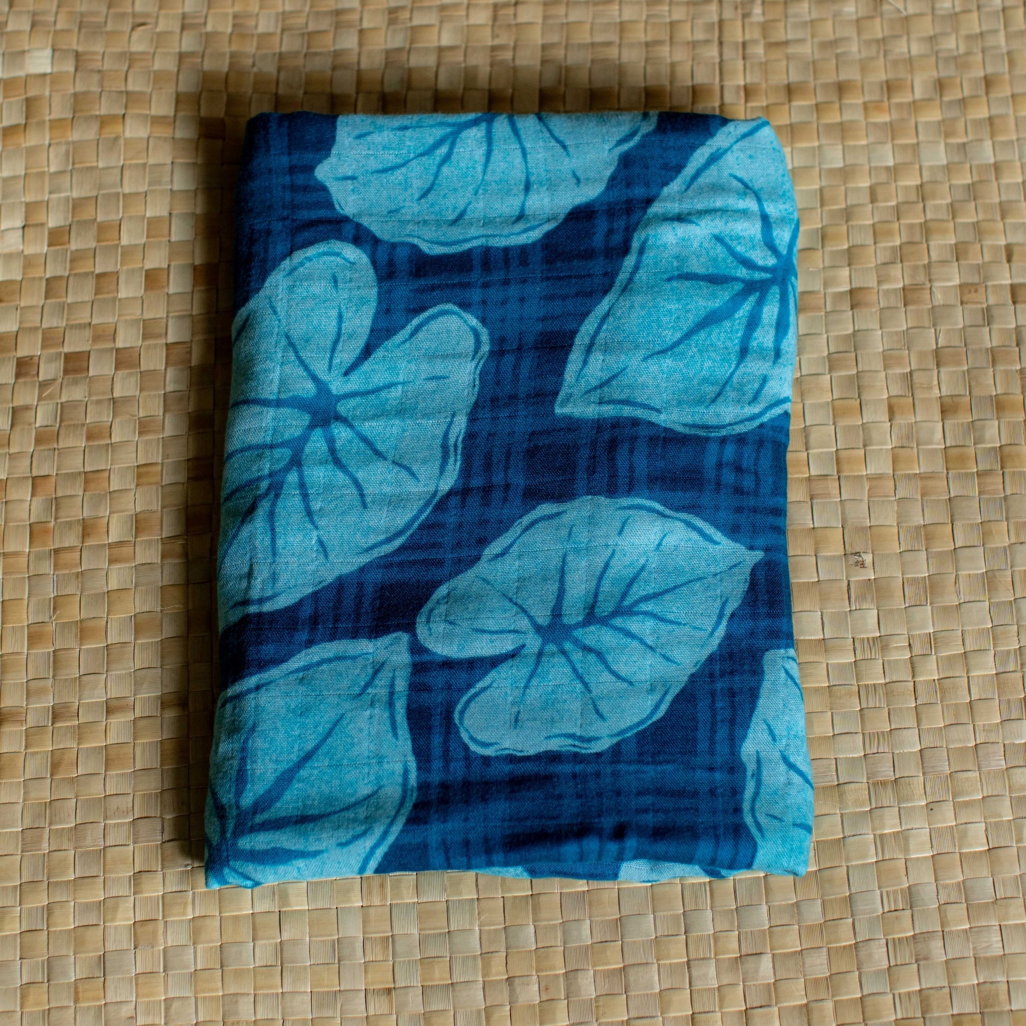 Blue Palaka Kalo Kapa Moe - Hawaiian Bamboo Swaddle