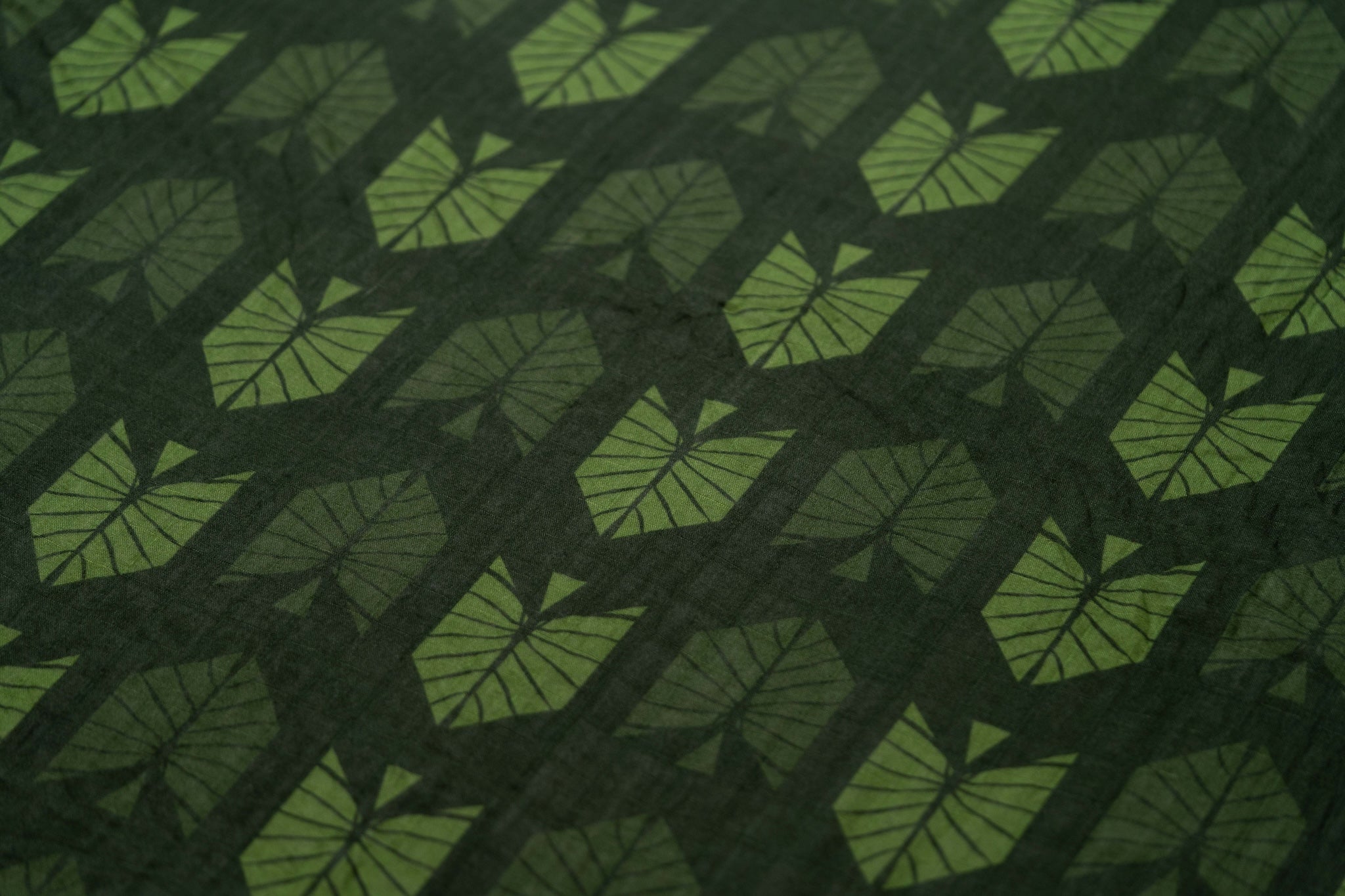 Green Keiki Kalo Bamboo Kapa Moe (Swaddle Blanket)