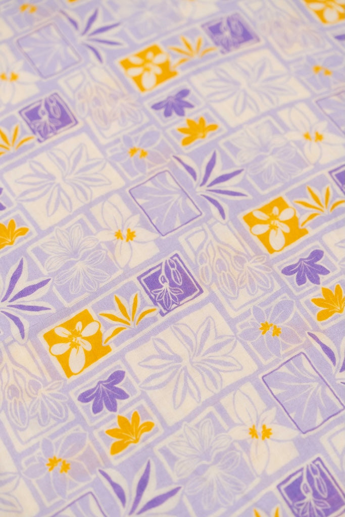 Kapa Naupaka Bamboo Muslin Kapa Moe (Swaddle Blanket)